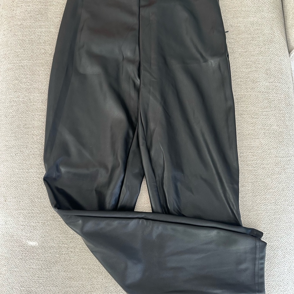 Fabletics Black Leggings Athletic Performance Wear